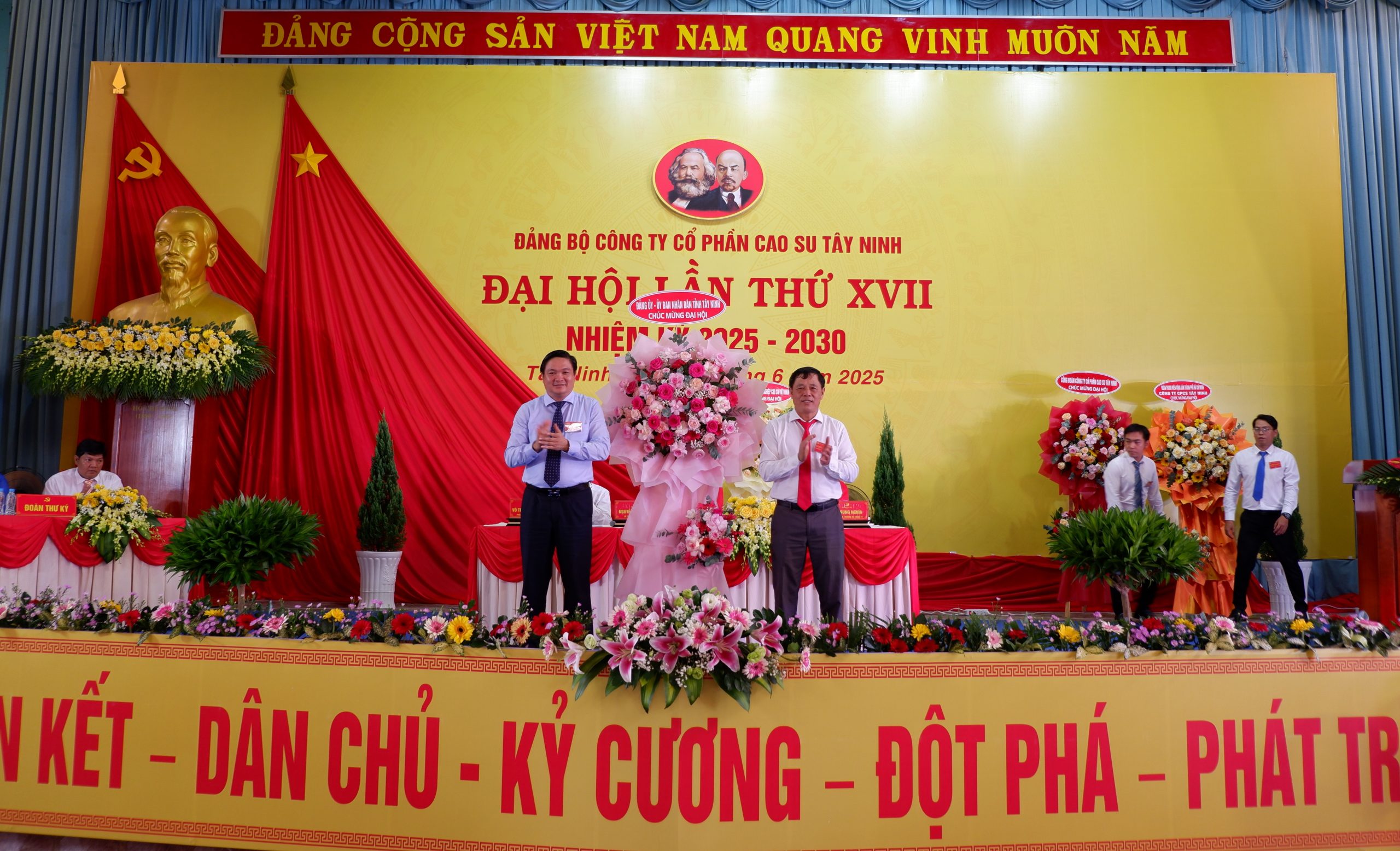 ĐẠI HỘI ĐẢNG BỘ CÔNG TY CỔ PHẦN CAO SU TÂY NINH
